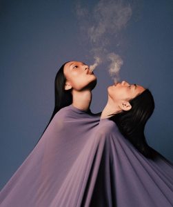 摄影师钟灵